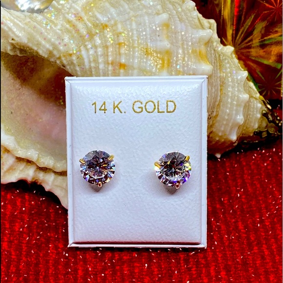 Other - 14Kt Beautiful zirconia woman’s earrings
